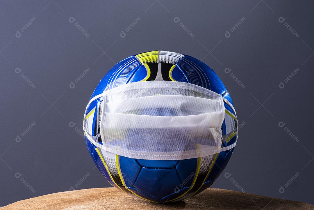 Bola de Futebol Volleyball Com Máscara JPG