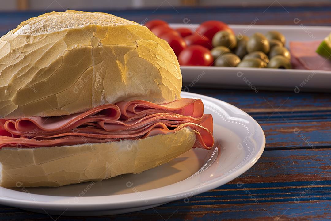 Sanduiche Mortadela JPG