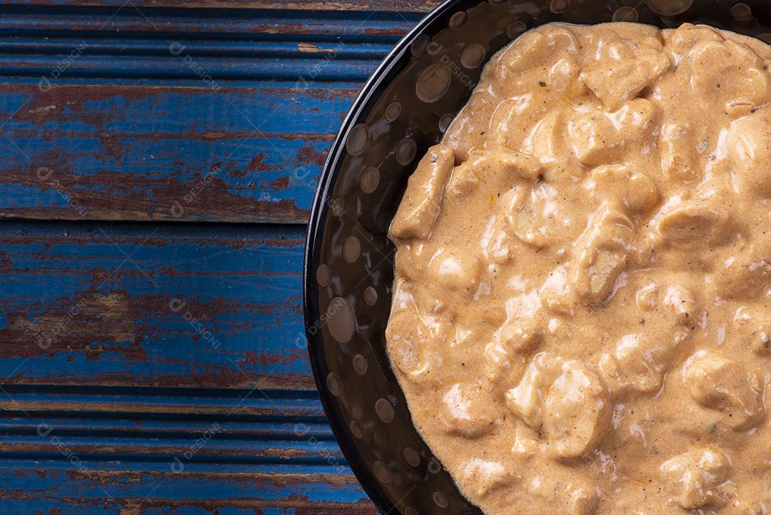 Estrogonofe de frango JPG