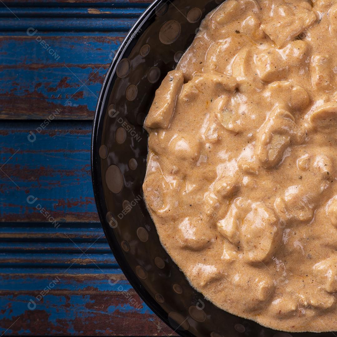 Estrogonofe de frango JPG