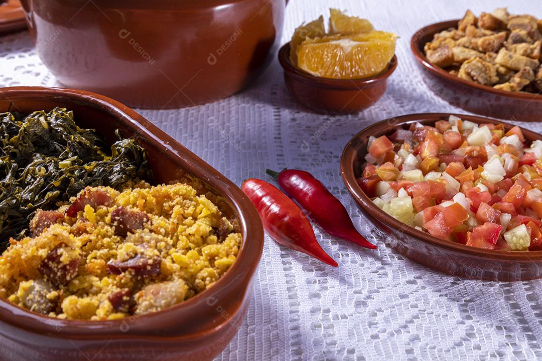 Feijoada Comida Típica Brasileira Imagem JPG
