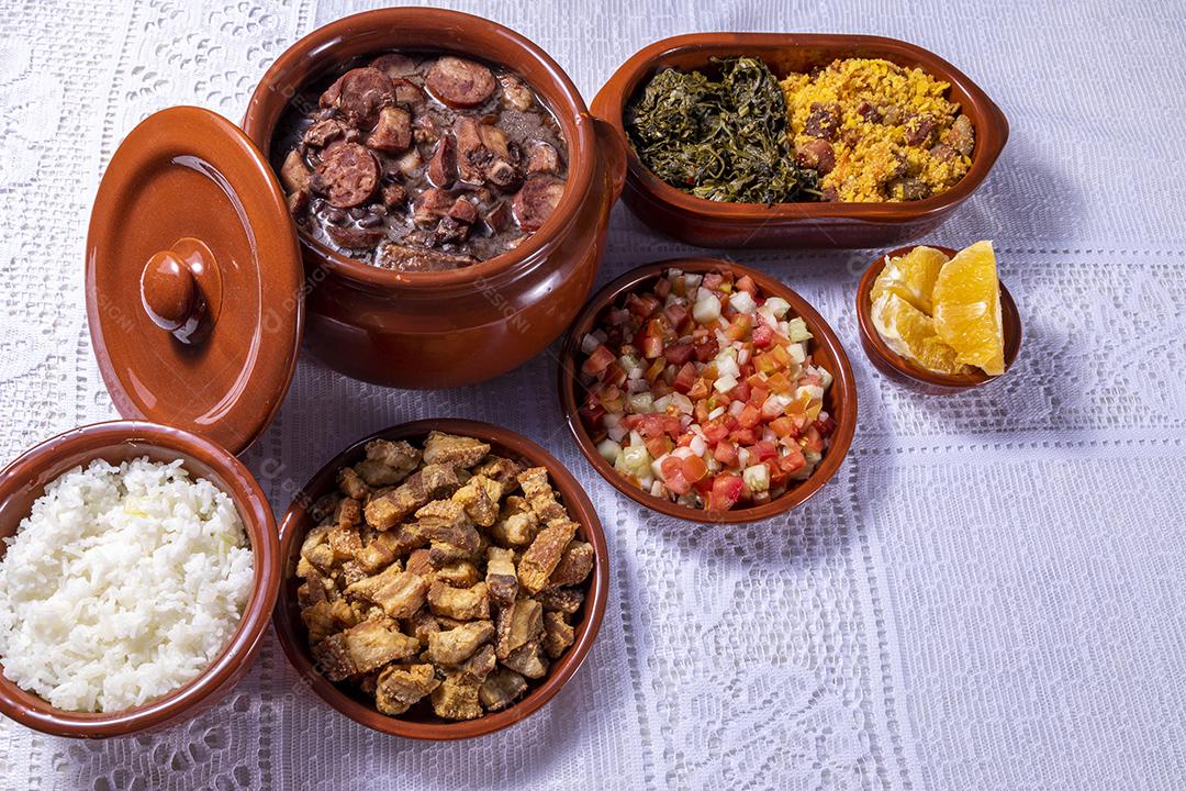 Feijoada Comida Típica Brasileira Imagem JPG