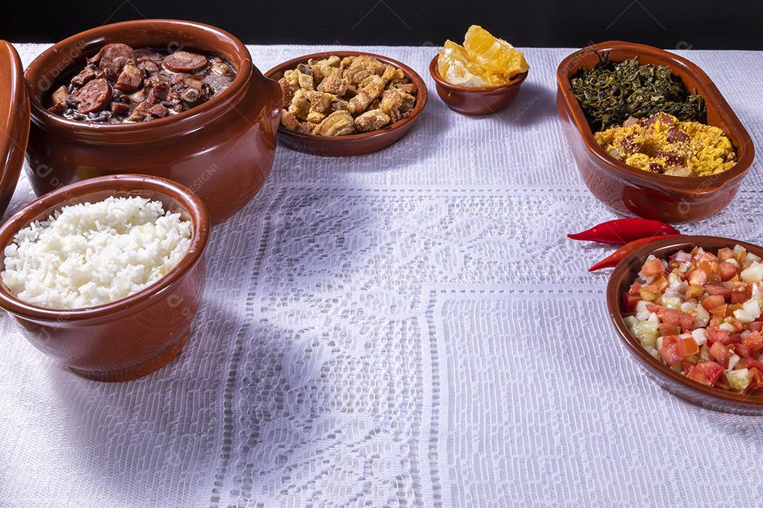 Feijoada a tradição da culinária brasileira e comidas típicas Imagem JPG