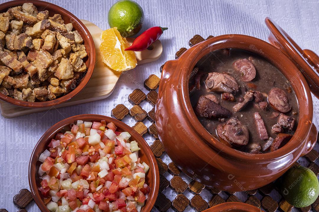 Feijoada, a tradição da culinária brasileira Imagem JPG