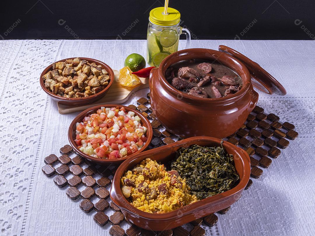 Feijoada, a tradição da culinária brasileira Imagem JPG