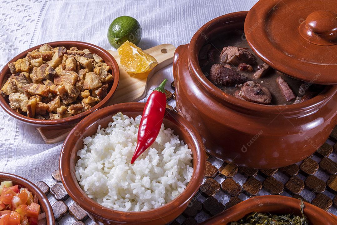 Feijoada, a tradição da culinária brasileira Imagem JPG