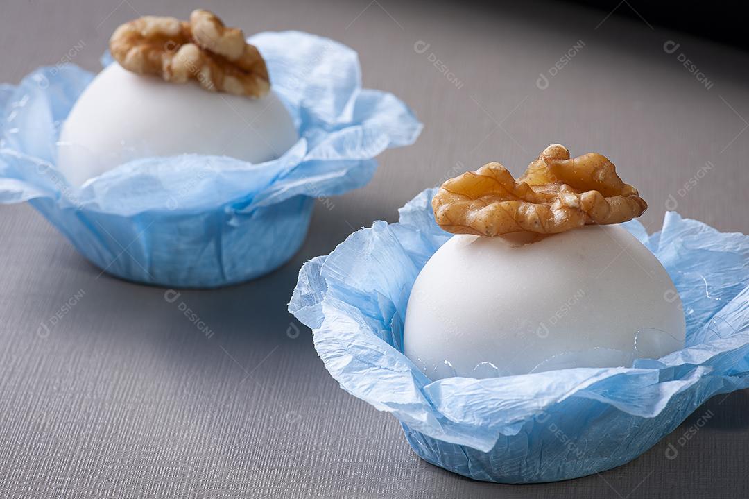 O Camafeu. Doces de festa feitos de nozes