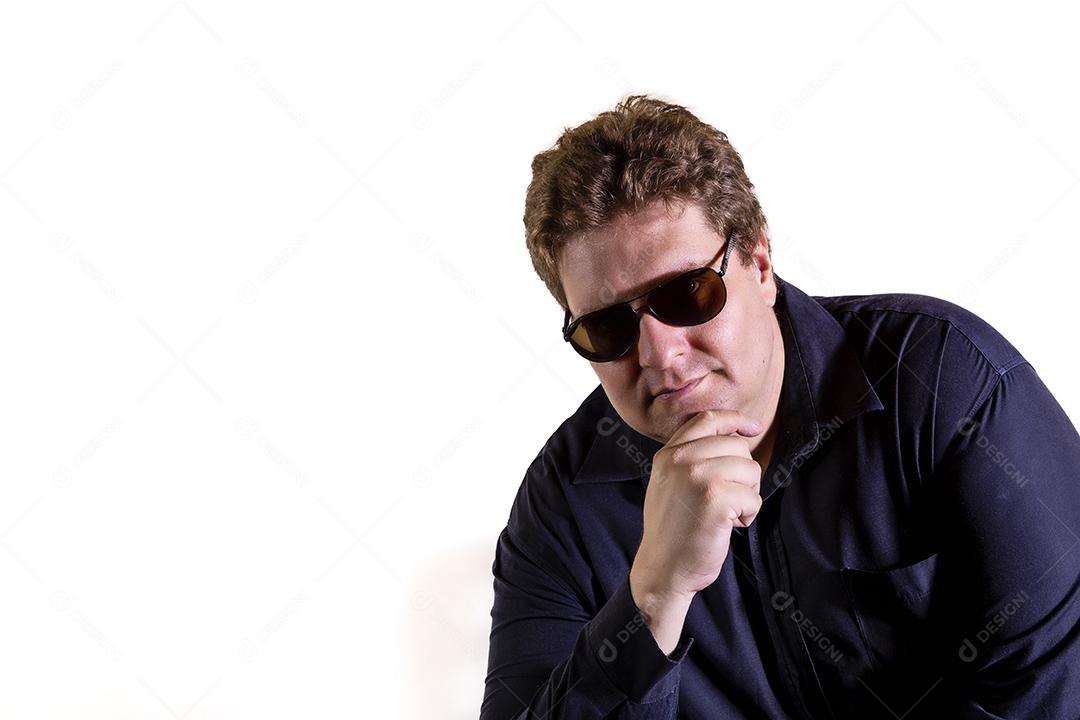 Homem loiro com óculos de sol isolado Imagem JPG