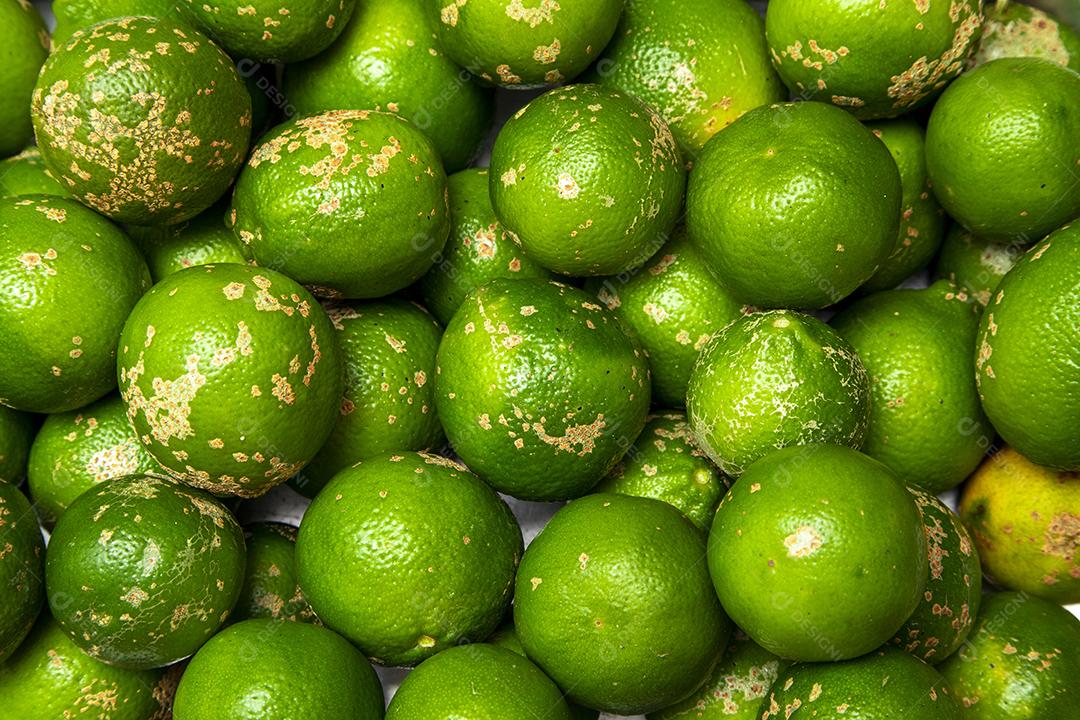 medica, às vezes chamado de limão cravo Imagem JPG