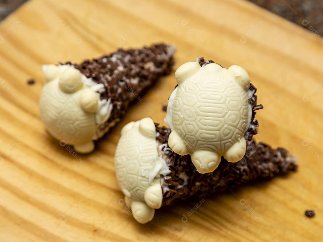 Comida cone de tartaruga chocolate Imagem JPG
