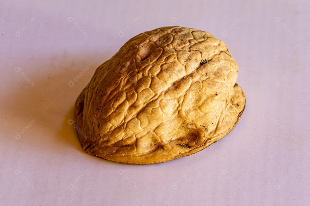 Recursos gráficos objeto isolado fechado noz madura Imagem JPG