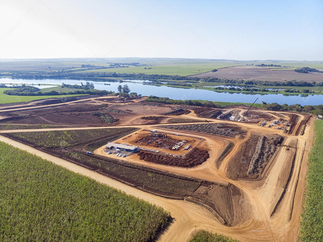 Usina Hidrelétrica vista aerea paisagem Imagem JPG