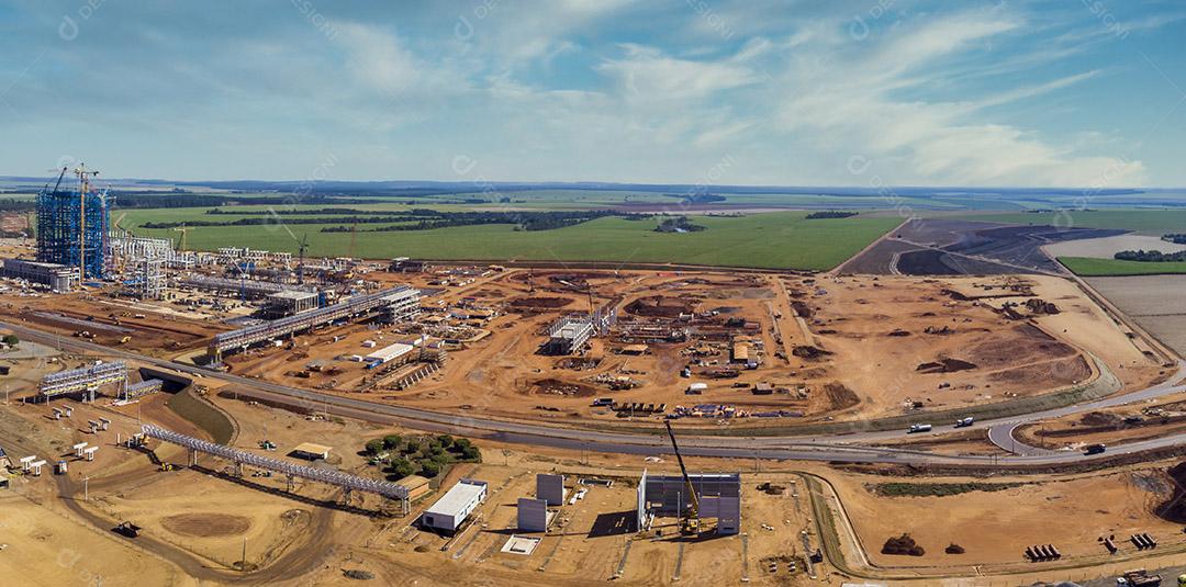 Cidade deserta rua de terra asfalto Imagem JPG