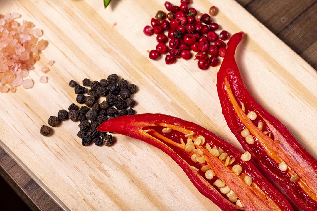 Feche de pimenta vermelha e pimenta Imagem JPG