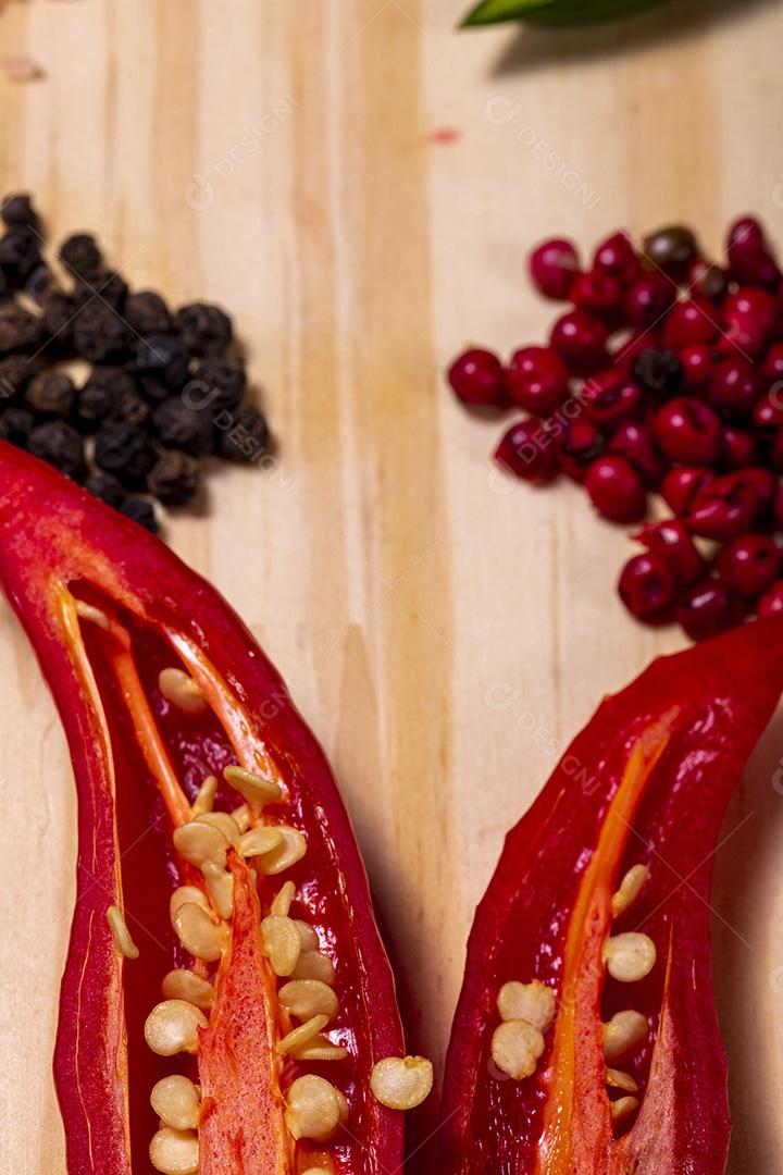Feche de pimenta vermelha e pimenta Imagem JPG
