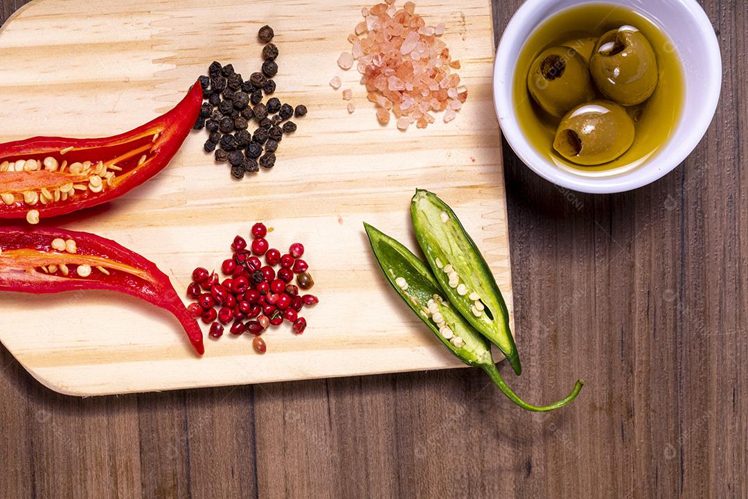 Feche de pimenta vermelha e pimenta Imagem JPG