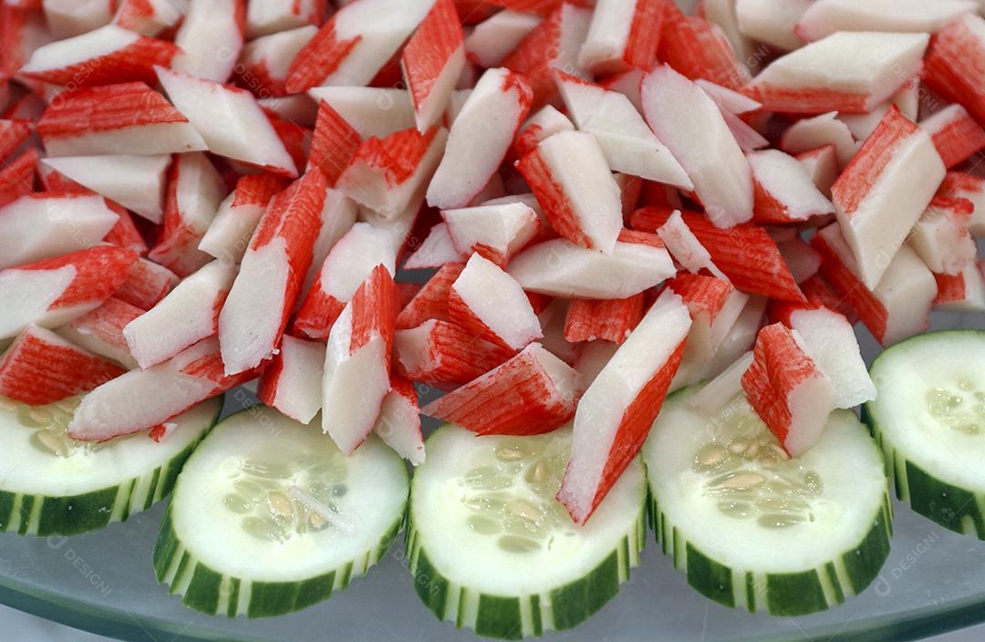 Kani kama e pepino servido Imagem JPG