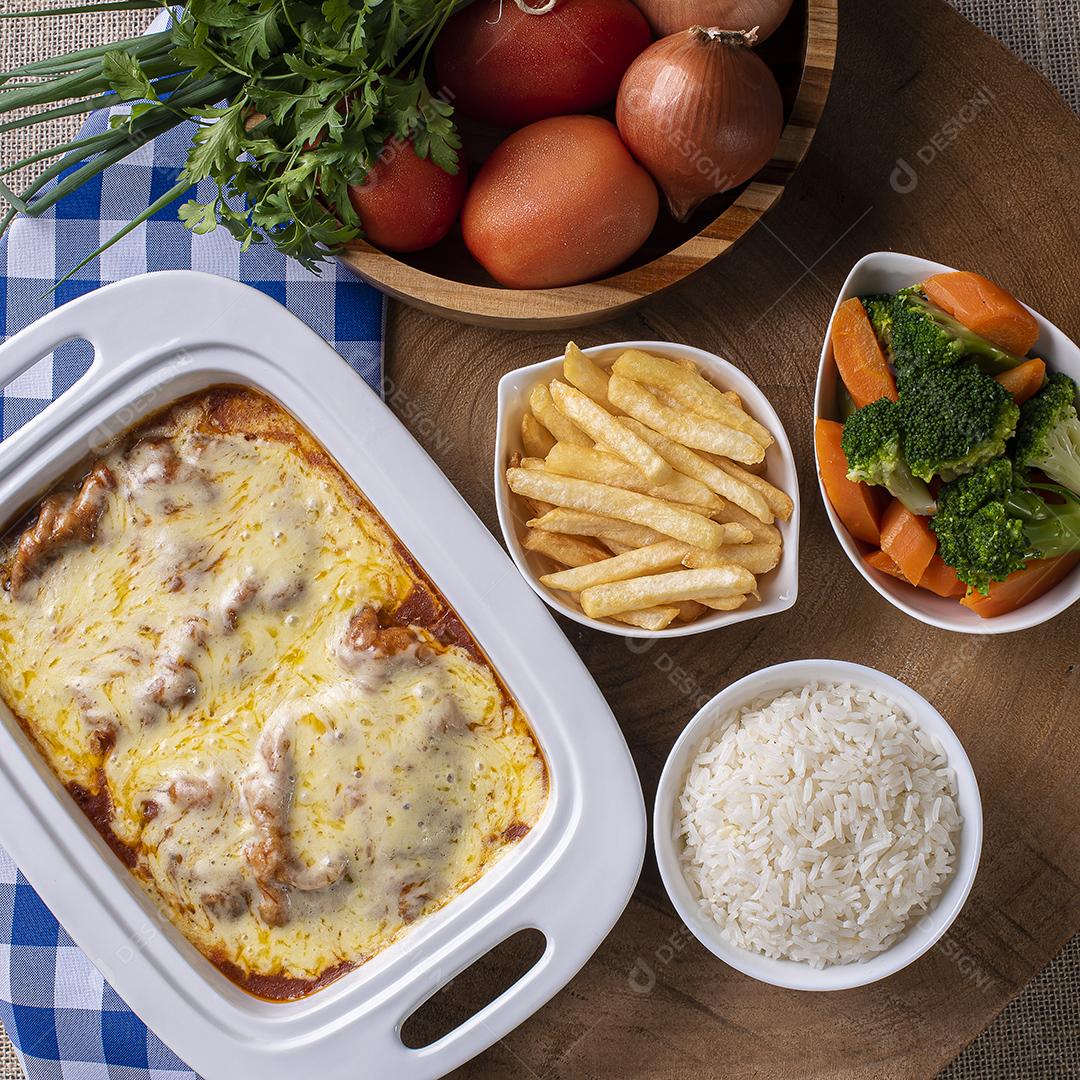 Bife parmegiana também conhecido como Filé Parmegiana JPG