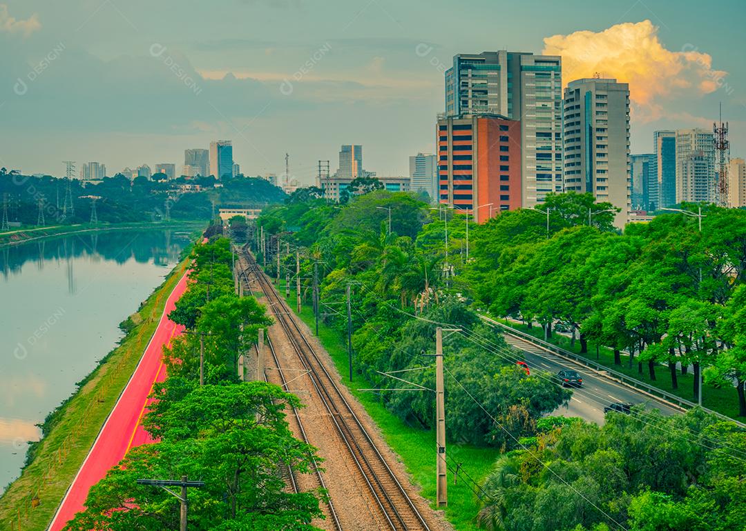 Rio Pinheiros e Ciclovias