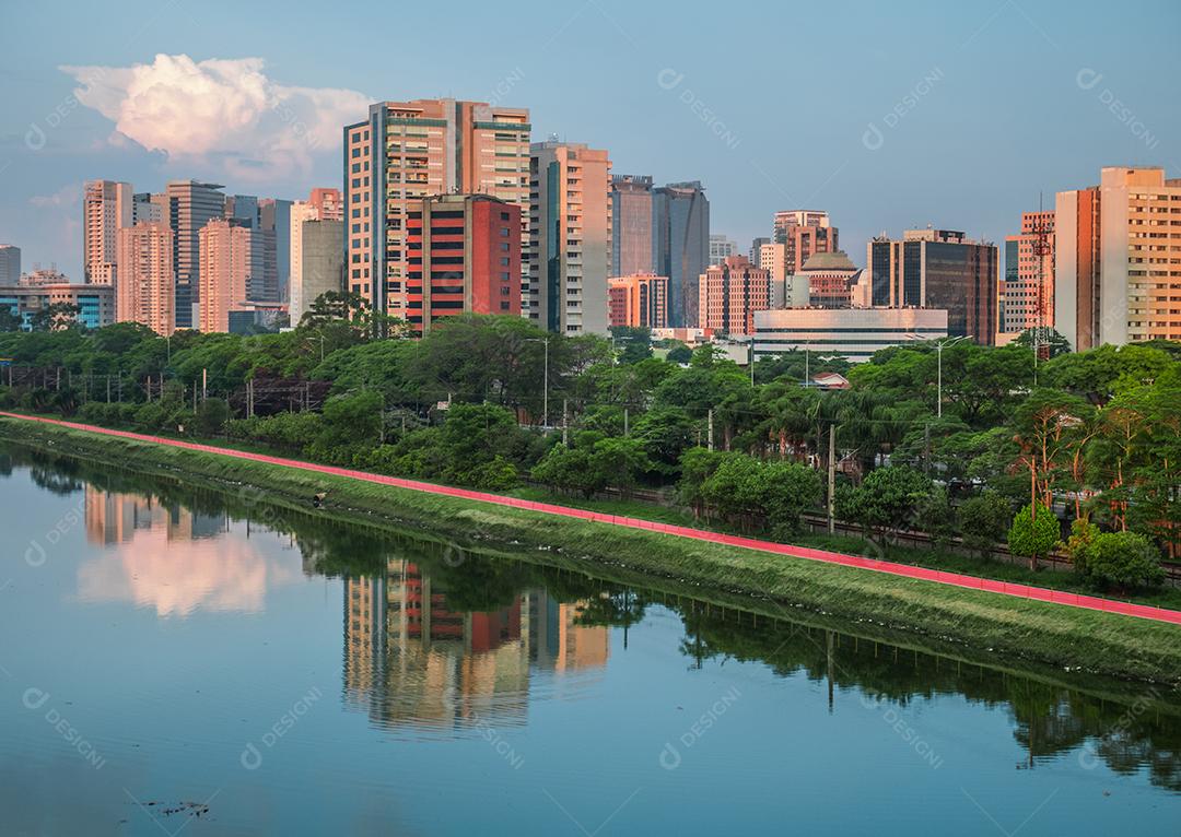 Rio Pinheiros e Ciclovias