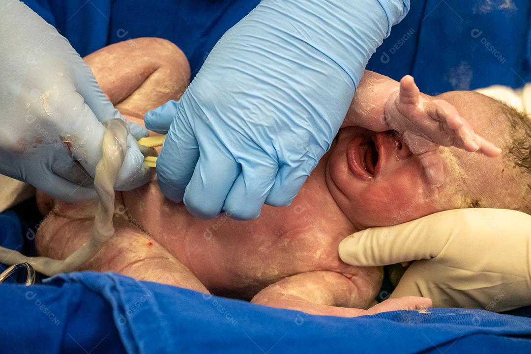 Bebê recém-nascido bebê acabou de chegar