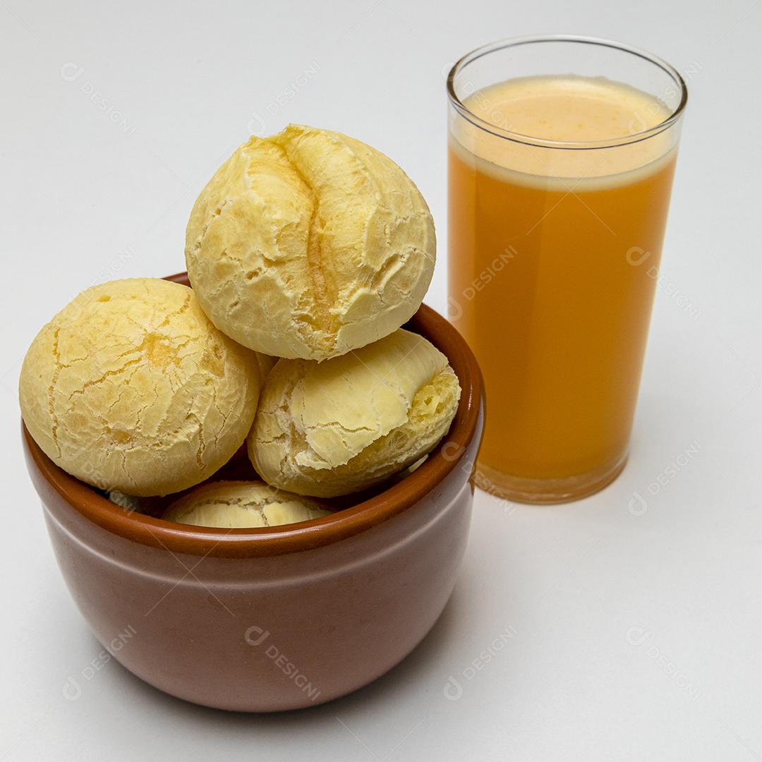 Comida pao de queijo dentro de uma tigela Imagem JPG