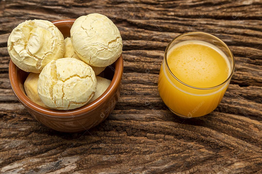 Comida pao de queijo dentro de uma tigela Imagem JPG