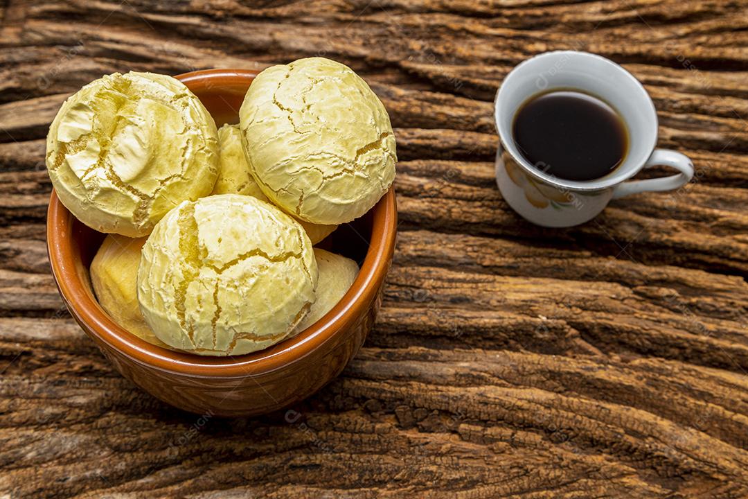Comida pao de queijo dentro de uma tigela Imagem JPG