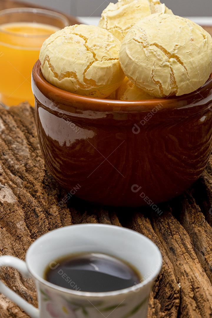 Comida pao de queijo dentro de uma tigela Imagem JPG