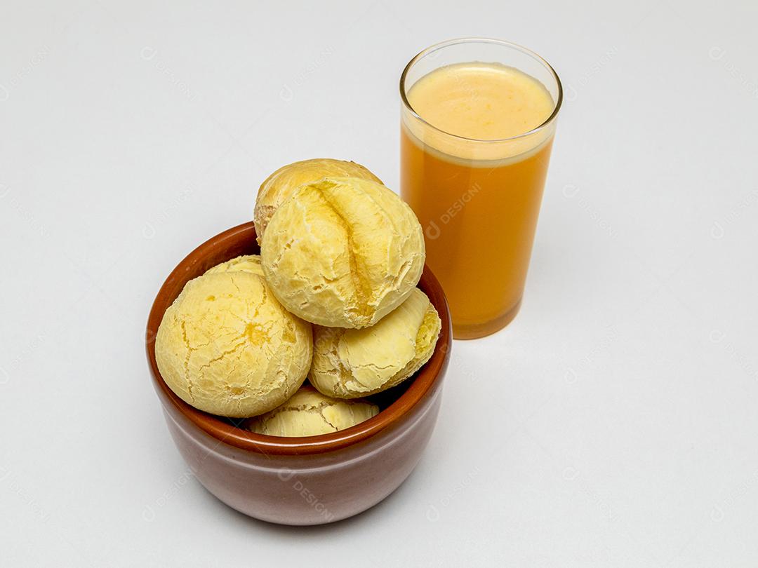 Comida pao de queijo dentro de uma tigela Imagem JPG