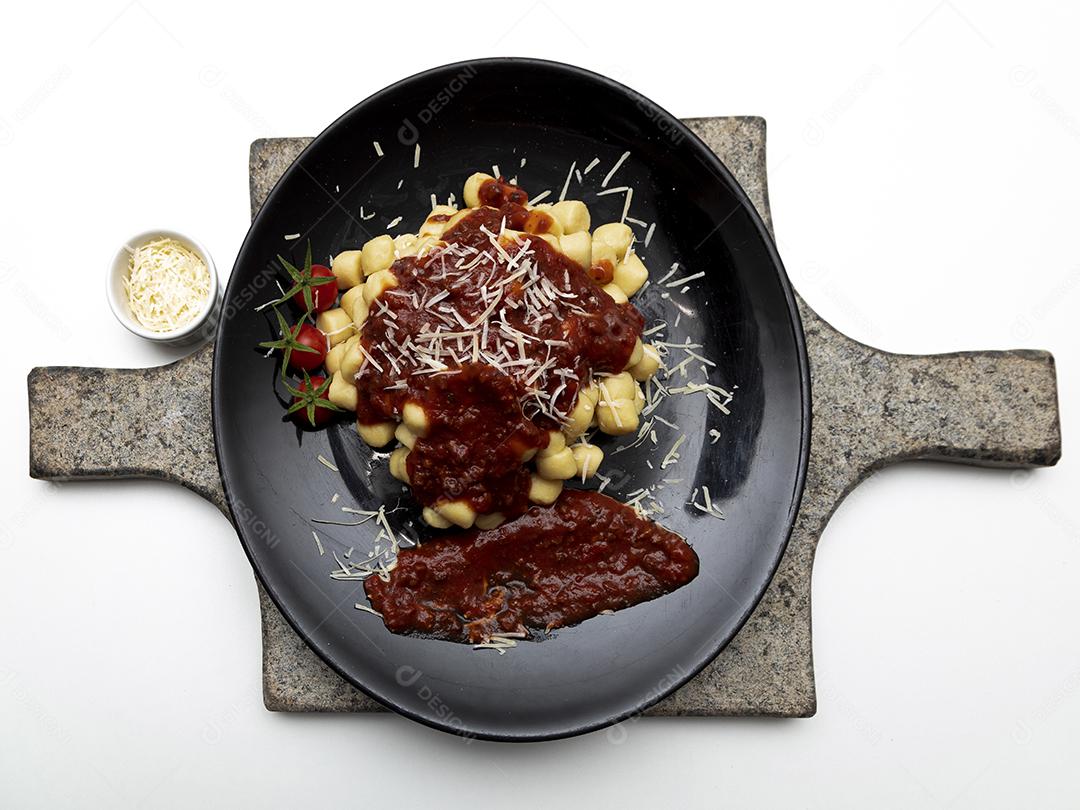 Nhoque com molho de tomate orgânico natural Imagem JPG