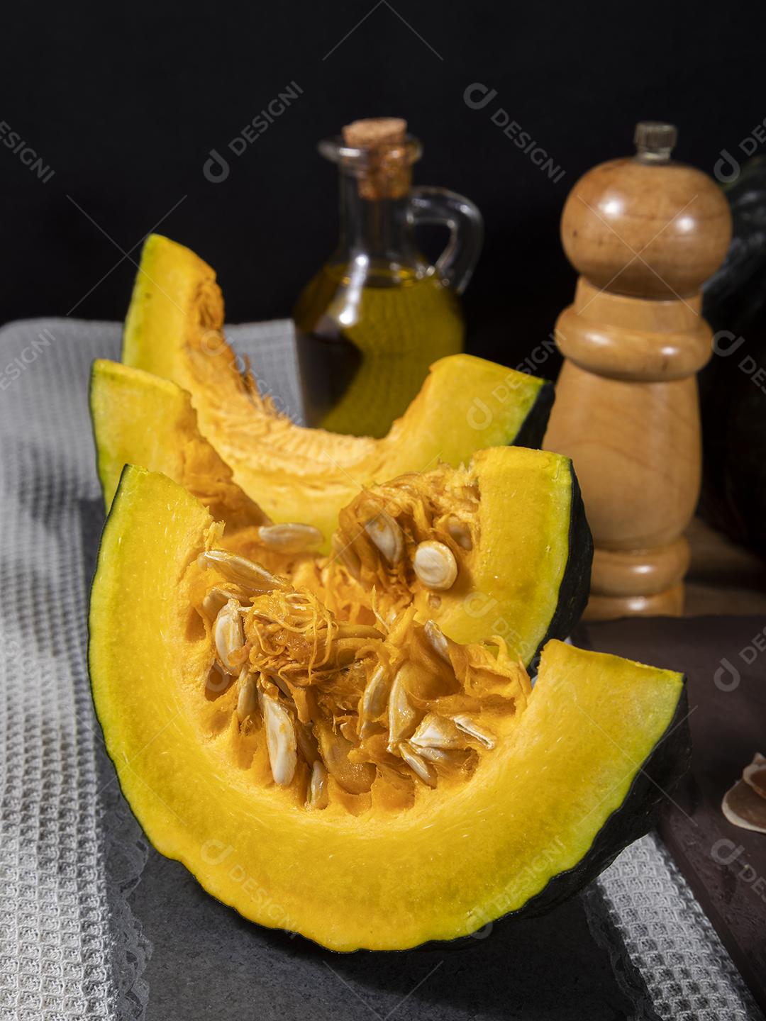 Abobora Kabocha Partida em várias partes Imagem JPG