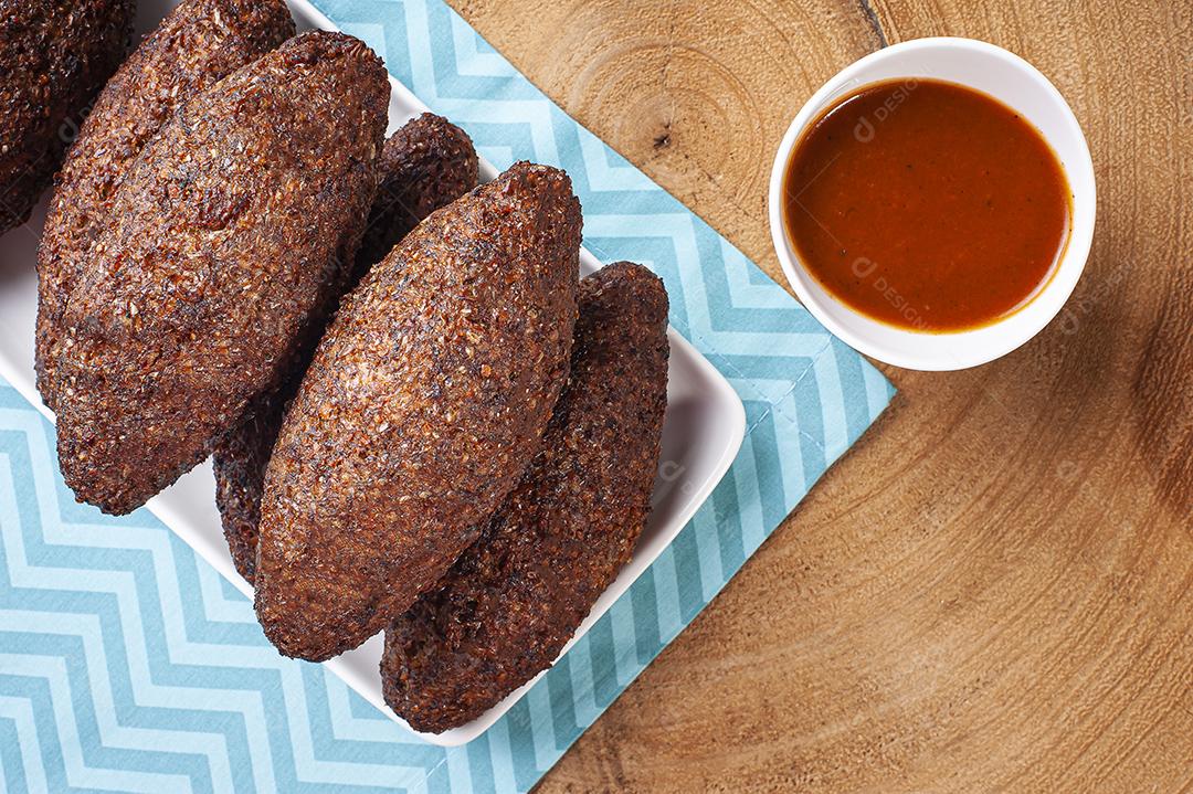 Kibe Fried. Muito típico no Brasil. Acompanhado de limão JPG