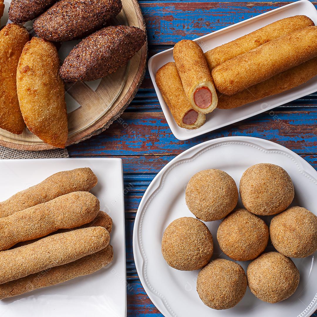 Seleção de petiscos brasileiros. Servia em festas e bares JPG