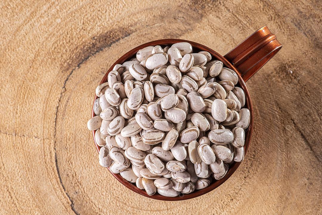 Grãos de feijão-marrom-cru JPG