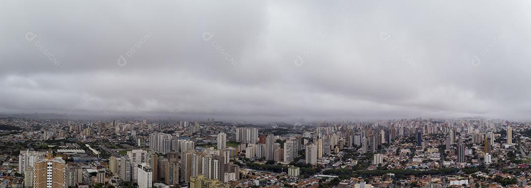 Predios edificios cidade casas ceu nublado Imagem JPG