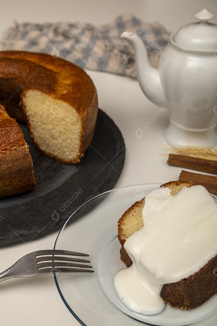 Comida Bolo de iogurte natural com canela Imagem JPG