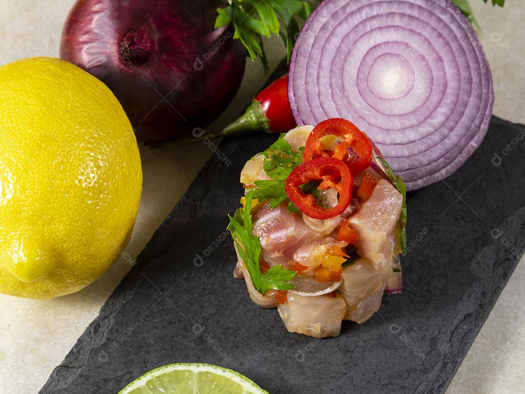 Ceviche de comida peruana. Culinária peruana e frutos do mar Imagem JPG