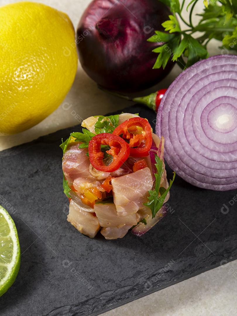 Ceviche de comida peruana. Culinária peruana e frutos do mar Imagem JPG