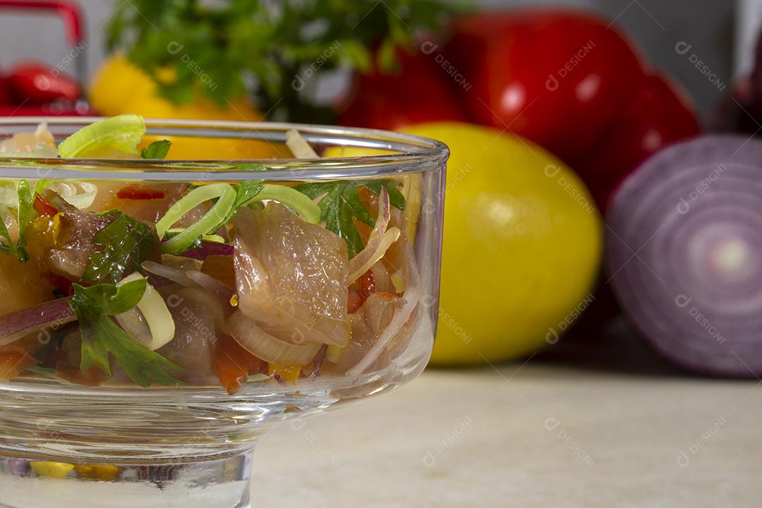 Ceviche de comida peruana. Culinária peruana e frutos do mar Imagem JPG