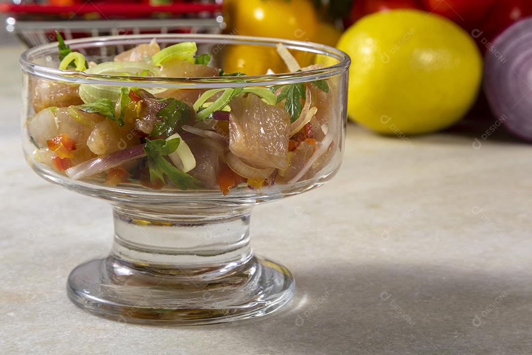 Ceviche de comida peruana. Culinária peruana e frutos do mar Imagem JPG