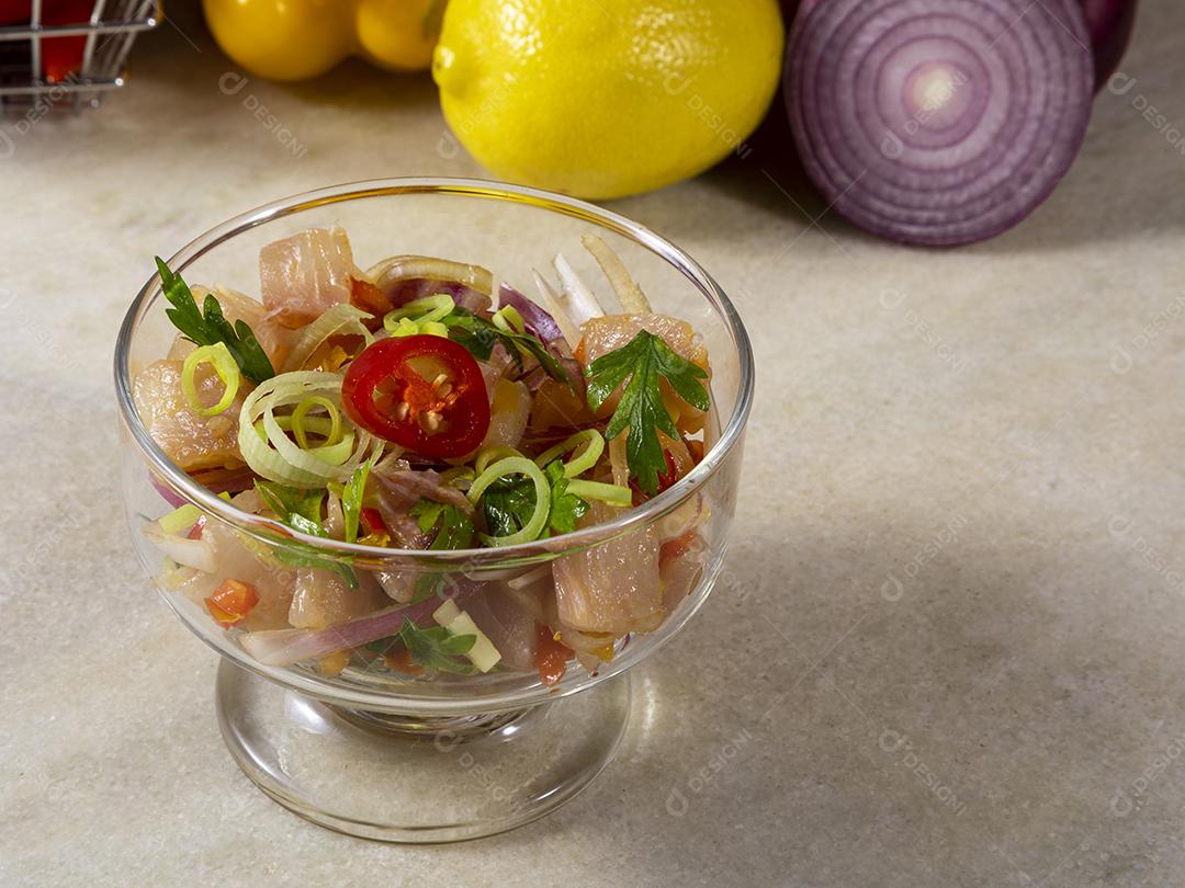 Ceviche de comida peruana. Culinária peruana e frutos do mar Imagem JPG