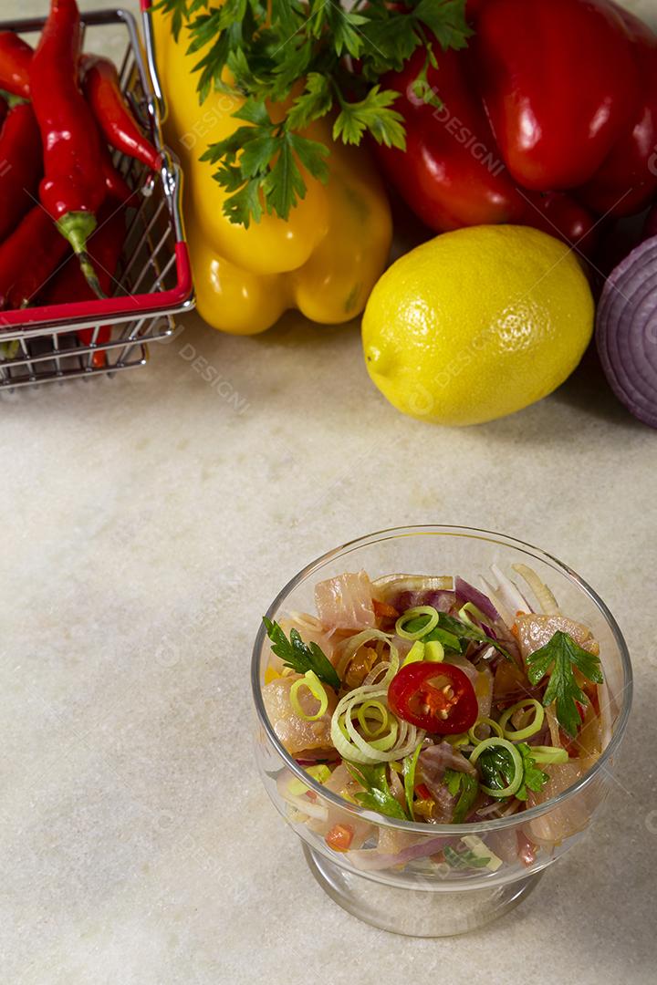 Ceviche de comida peruana. Culinária peruana e frutos do mar Imagem JPG