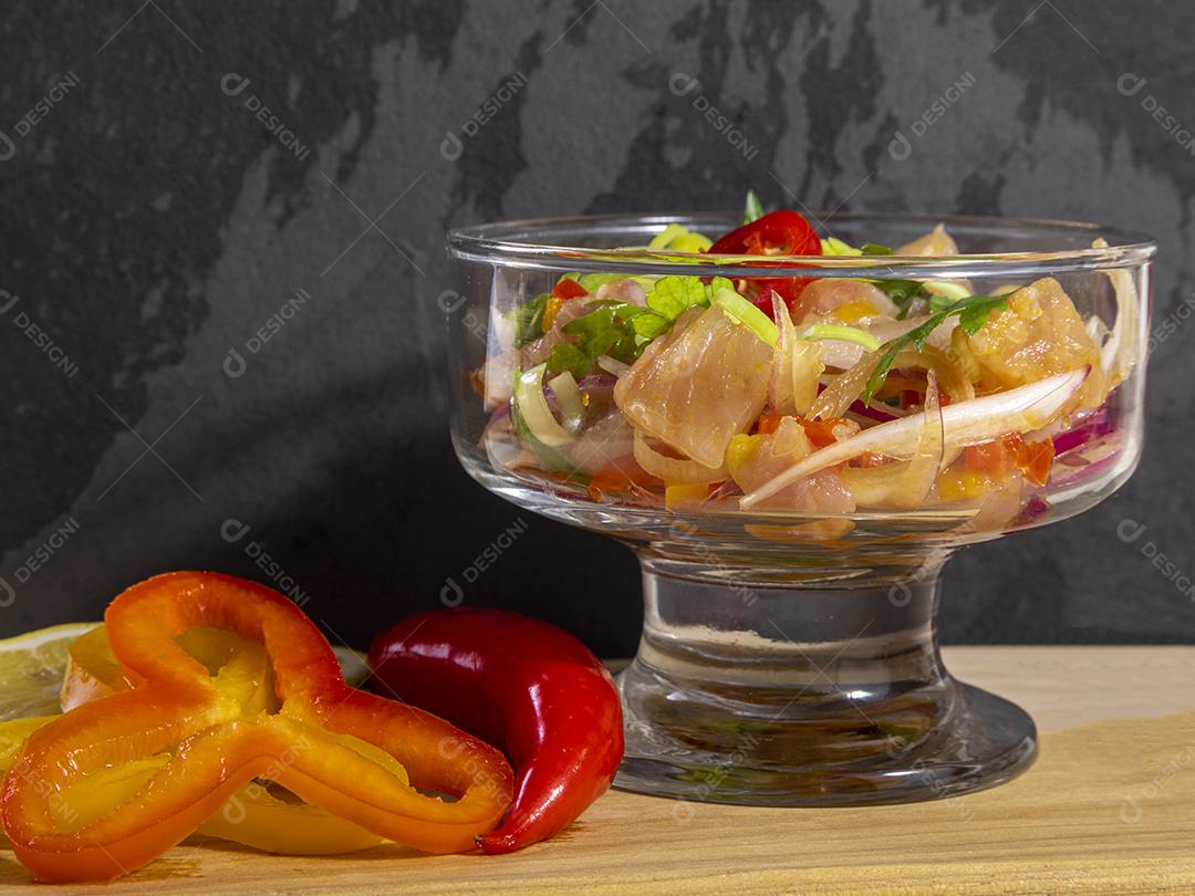 Ceviche de comida peruana. Culinária peruana e frutos do mar Imagem JPG