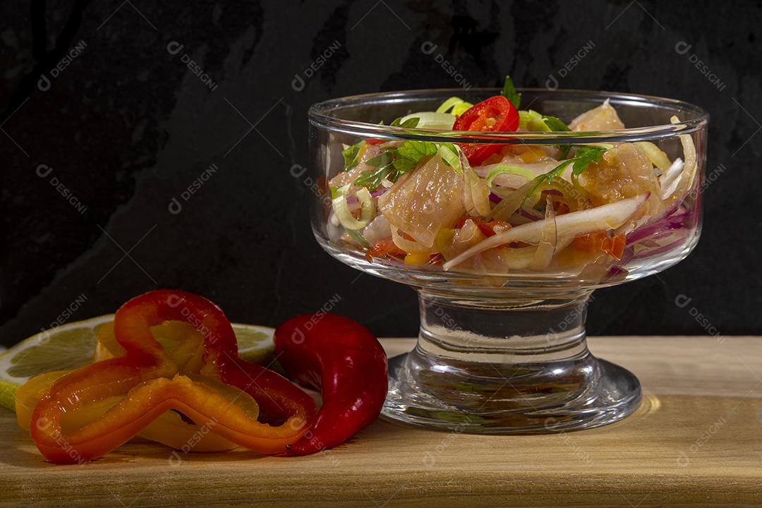 Ceviche de frutos do mar, prato típico do Peru Imagem JPG