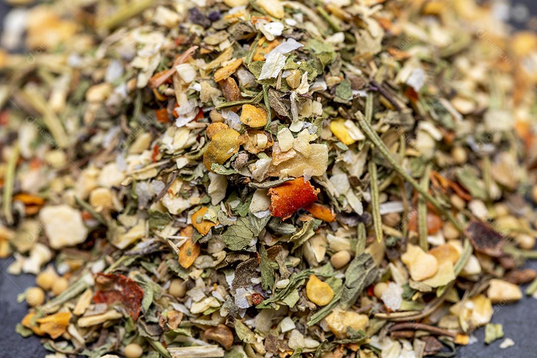 Tempero Chimichurri desidratado na pedra preta Imagem JPG