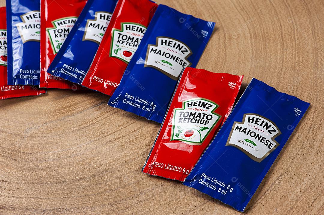 ketchup maionese JPG