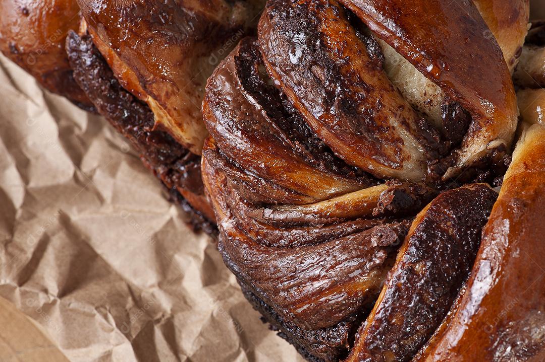 Chocolate Babka ou Pão Brioche. Recheado com creme de avelã JPG