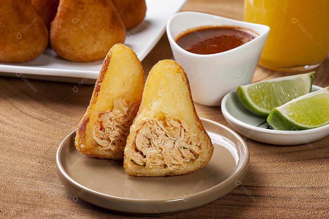 Coxinha de frango JPG