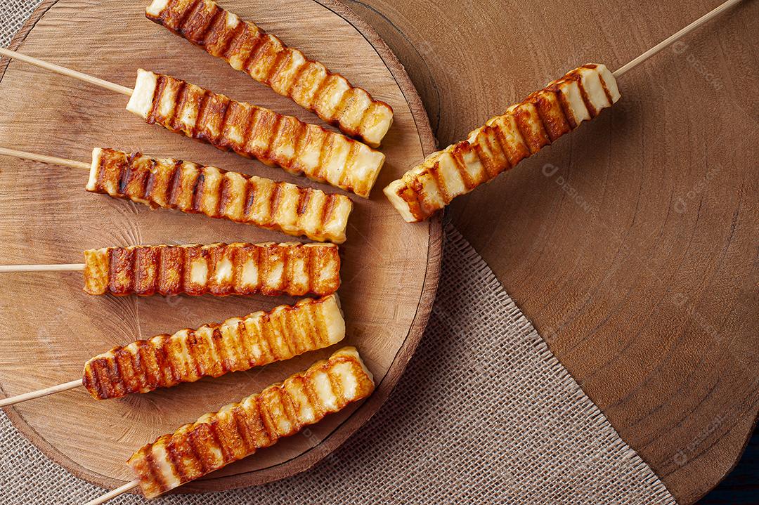 Queijo de coalho frito. Muito tradicional no Brasil JPG